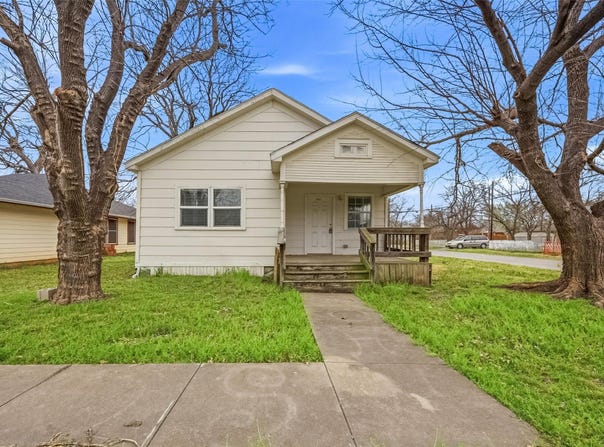 1101 N Harrison Avenue, Sherman, TX 75090