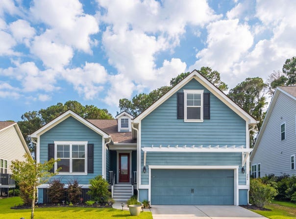 208 Red Knot Lane, Mount Pleasant, SC 29464