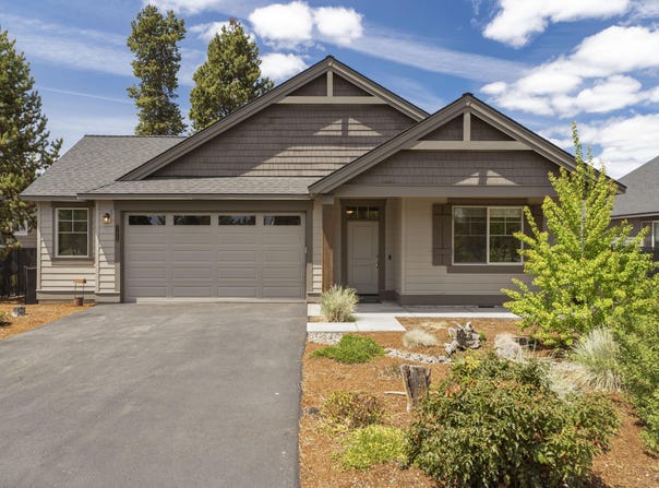51925 Campfire Drive, La Pine, OR 97739