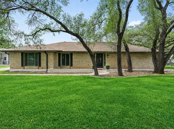 224 Clear Spring Rd, Georgetown, TX 78628