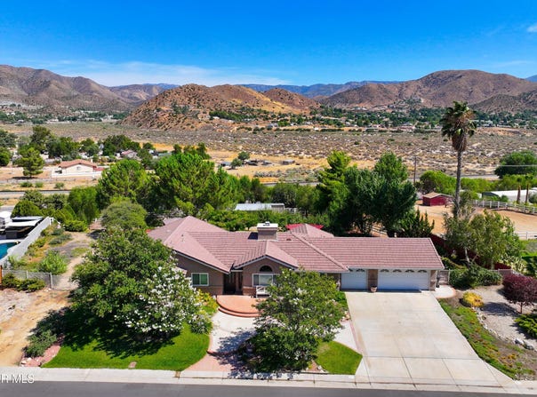 2550 Palomino Drive, Acton, CA 93510