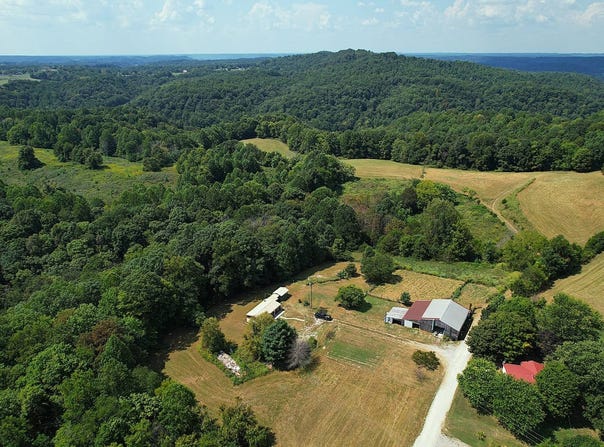 587 Snow Rd., Middleburg, KY 42541