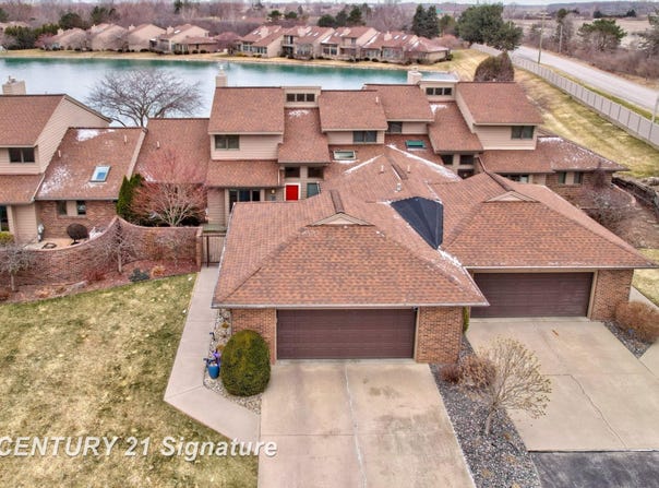 2735 Inverness Drive, Bay City, MI 48706