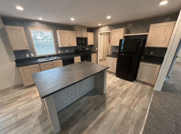 491 Vermont, Belleville, MI 48111