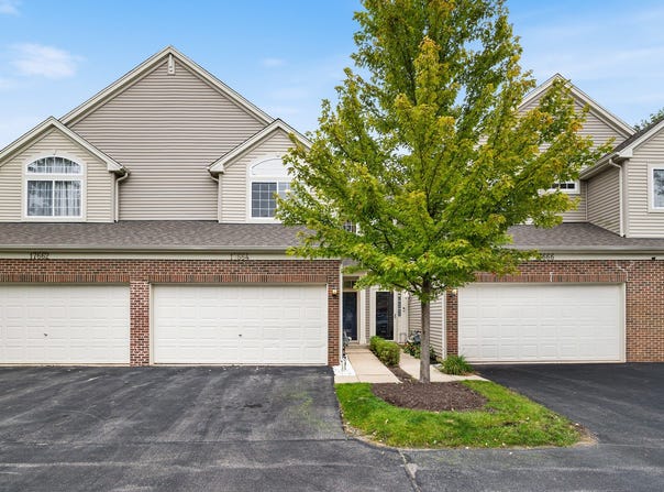 17664 S Alta Drive, Lockport, IL 60441
