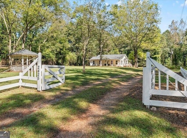 2425 Georgia 100, Waco, GA 30182