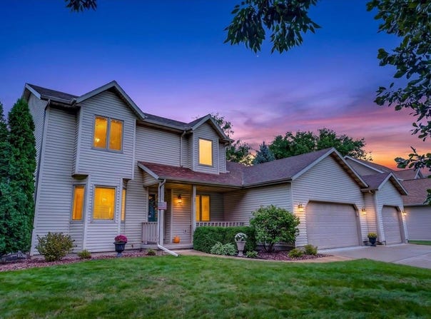 509 Meadow View Lane, DeForest, WI 53532