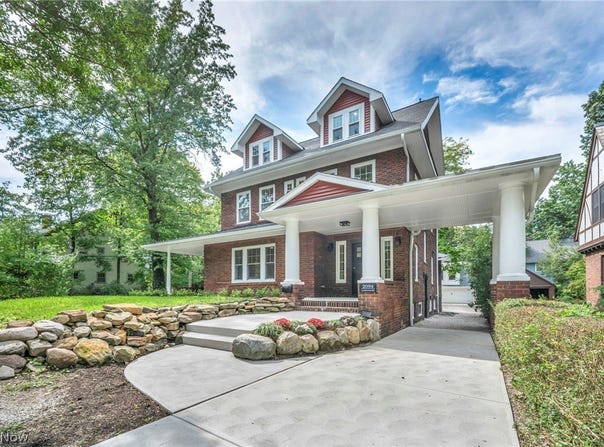 2094 Lamberton Road, Cleveland Heights, OH 44118