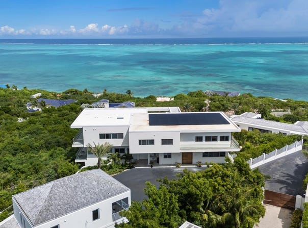 BLUE MOUNTAIN, VILLA SKYLINE, Providenciales,