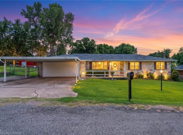113 Ruth DR, Arkoma, OK 74901