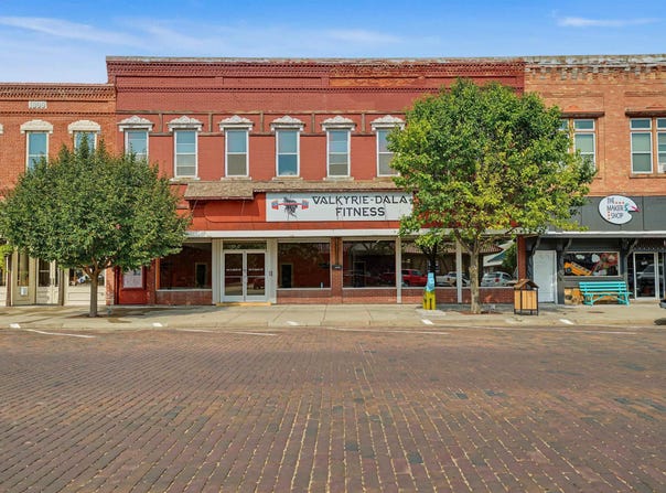 115 N Main St, Lindsborg, KS 67456