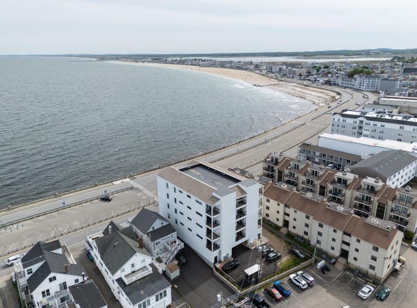 465 Ocean Boulevard, Hampton, NH 03842