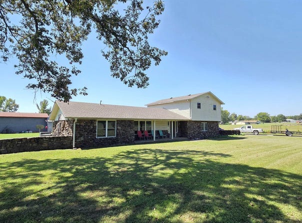 28 Catholic Point Road, Center Ridge, AR 72027