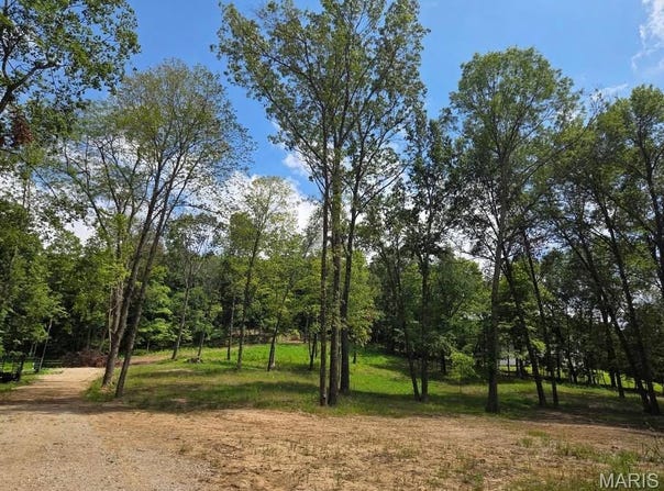 798 Wengler Road, Pacific, MO 63069