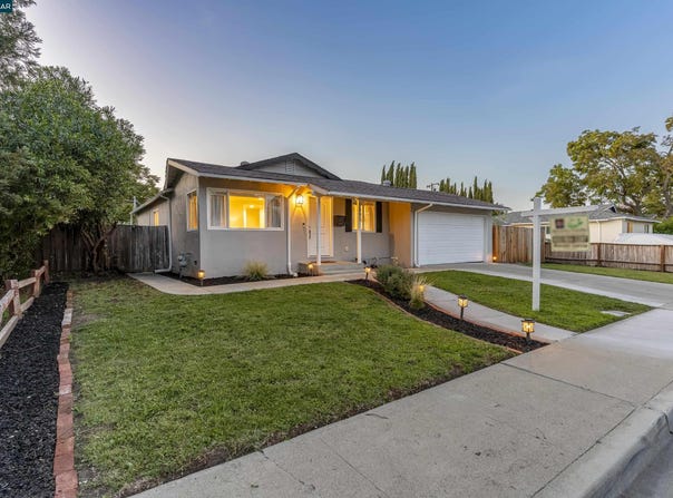 1891 Gilly Ln, Concord, CA 94518