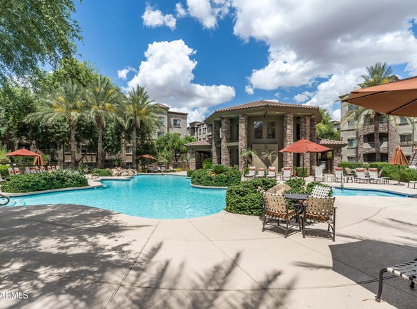 5450 E DEER VALLEY Drive, Phoenix, AZ 85054