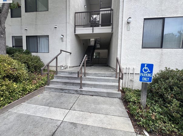 21239 Gary Dr, Hayward, CA 94546