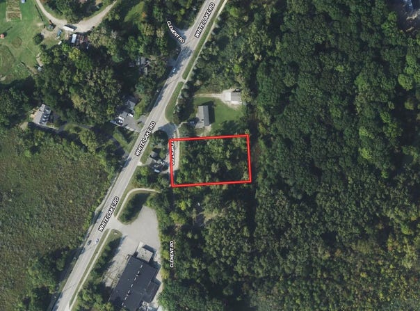 Clement Rd, Clarkston, MI 48346