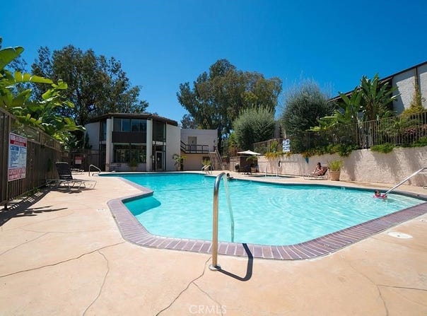 382 S Miraleste Drive, San Pedro, CA 90732