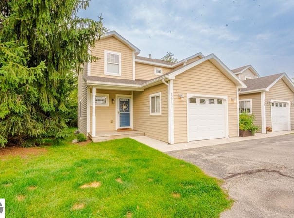 1771 Saint Joseph Street, Traverse City, MI 49696