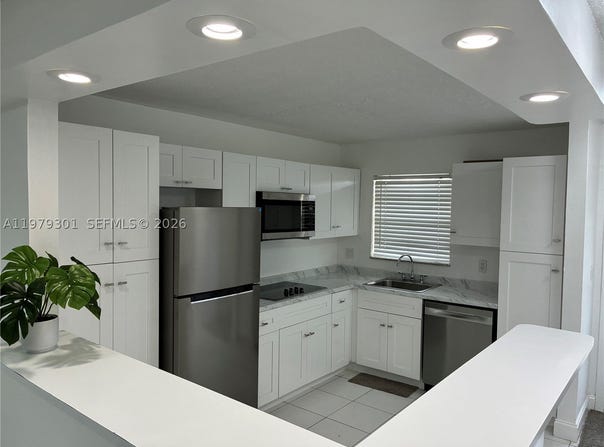 609 S State Road 7, Margate, FL 33068