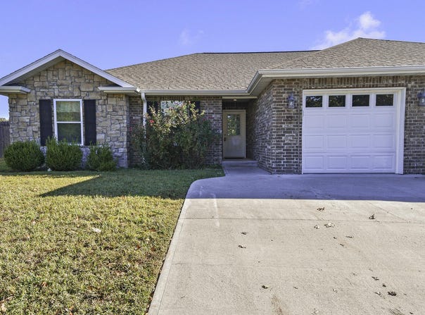 33 Fellowship Lane, Blue Eye, MO 65611