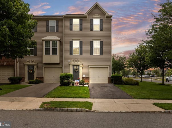 201 PERRY Way, CINNAMINSON, NJ 08077