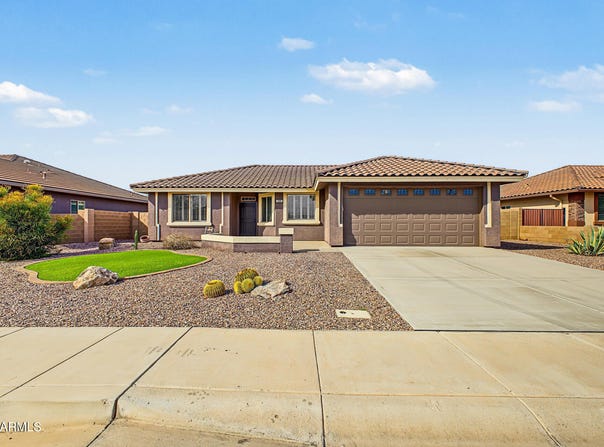 11260 E PAMPA Avenue, Mesa, AZ 85212