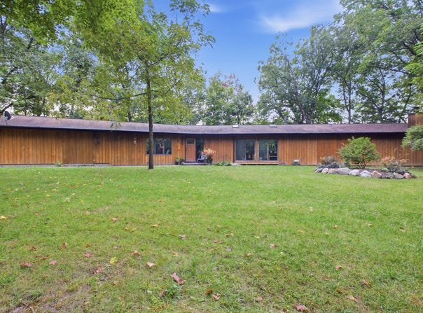 1056 County Road 2125, Sidney, IL 61877