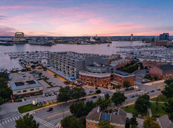 2702 LIGHTHOUSE PT E, BALTIMORE, MD 21224