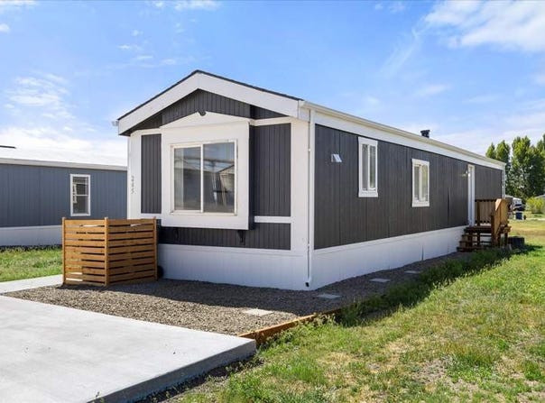 245 W 9th S, Mandan, ND 58554