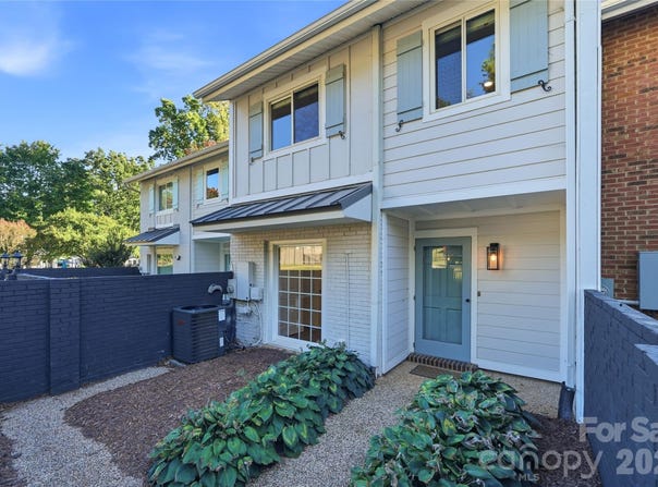 8014 Westcape Drive, Denver, NC 28037
