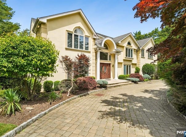 66 Adams Drive, Cresskill, NJ 07626