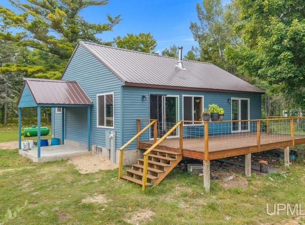 8868 LL Road, Rapid River, MI 49878