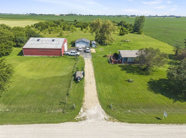 17629 Harter Road, Maple Park, IL 60151