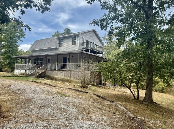 8083 Illinois Road, Houston, MO 65483