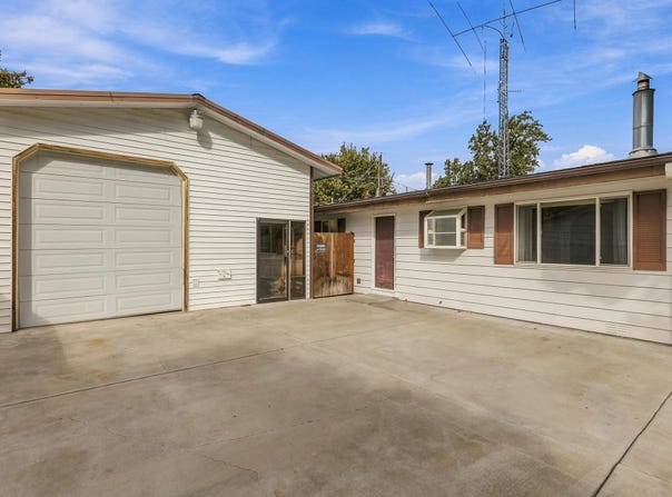 424 S Dawes, Kennewick, WA 99336