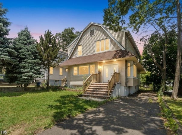 334 Brook Ave, Passaic City, NJ 07055-2426