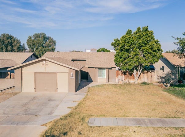 271 N 23rd St, El Centro, CA 92243