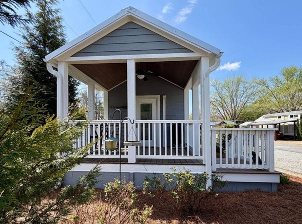 47 Drifting Brook Lane, Flat Rock, NC 28731