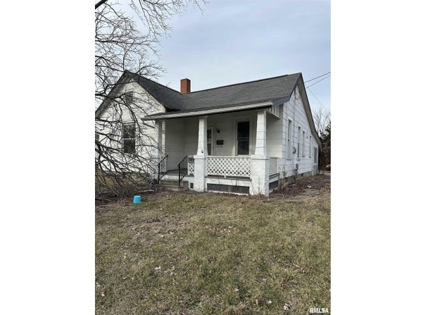 569 CUSTER Place, Canton, IL 61520