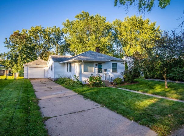 1702 Benton Avenue, Eau Claire, WI 54701
