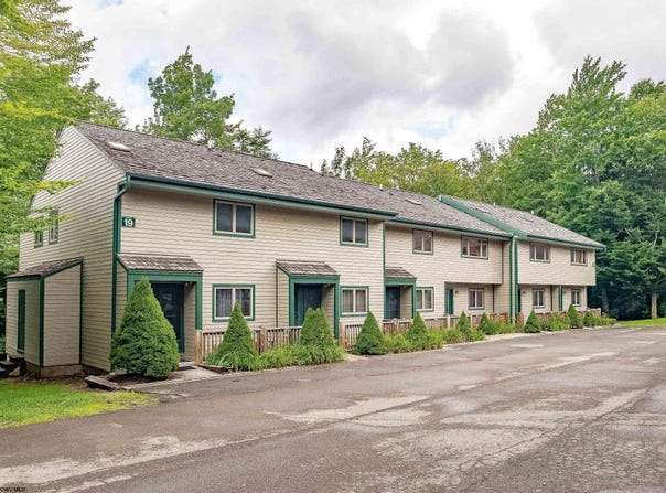 19 Snowflake Circle, Davis, WV 26260