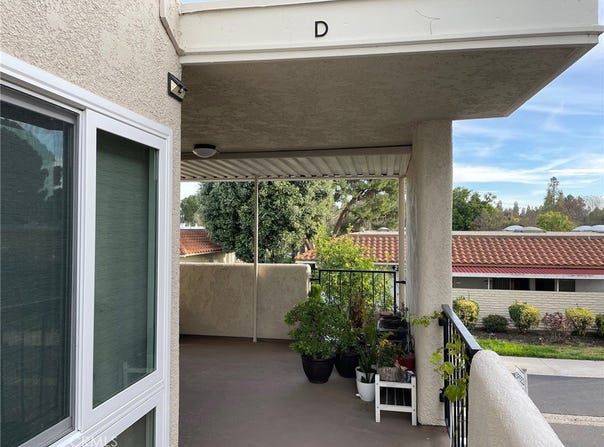 2192 E Via Mariposa E, Laguna Woods, CA 92637
