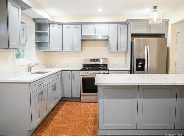 2723 Colden Avenue, Bronx, NY 10469