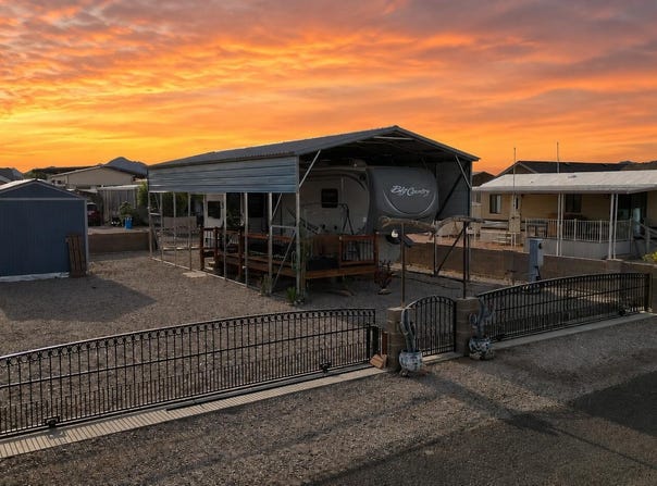 33 N Juniper Rd, Quartzsite, AZ 85346