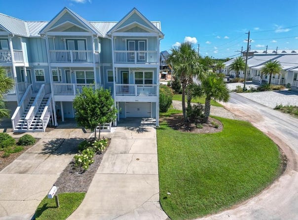 100 Miramar Dr, Mexico Beach, FL 32456