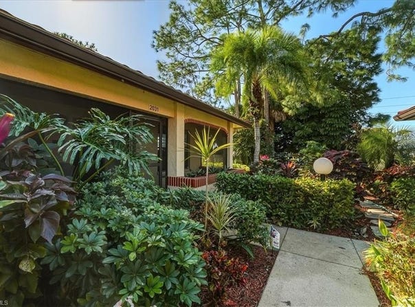 2031 Pine Isle Ln, NAPLES, FL 34112