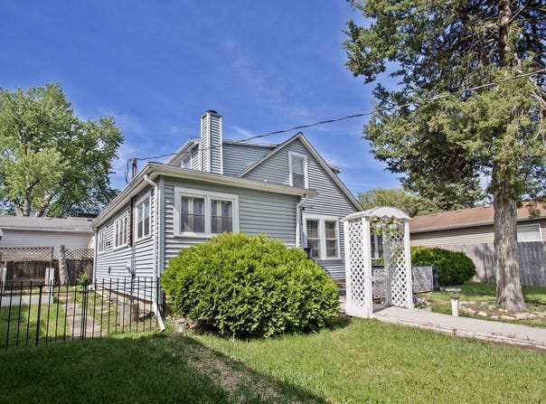 26094 W Ingleside Avenue, Ingleside, IL 60041