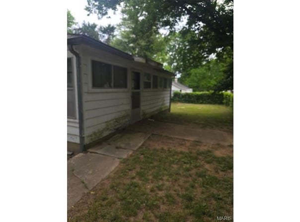 504 2nd, Doniphan, MO 63935